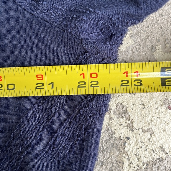 EUC dark blue Peace & Pearls very soft cold shoulder top - Picture 11 of 13